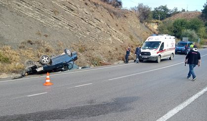 Kontrolden çıkan otomobil takla attı