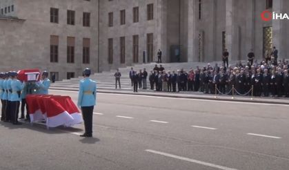 Eski Devlet Bakanı Bekir Aksoy için TBMM'de tören düzenlendi