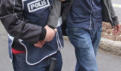 Polisin dur ihtarına uymadı, Çorum sokaklarında kaçmaya çalıştı: 62 yıl hapis cezası olan firari, kovalamaca sonucu yakalandı