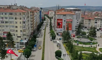 Çorum’da trafiğe nefes aldıracak süreli park uygulaması başladı