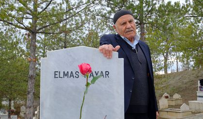 60 yıllık aşkı 10 yıldır mezarında yaşatıyor