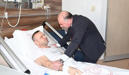 Vali Çalgan, yaralı personelleri yalnız bırakmadı