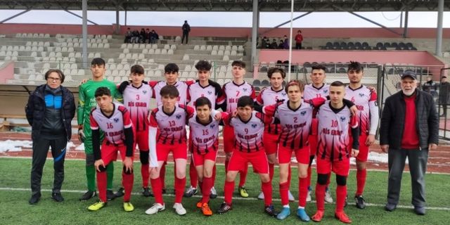 U-16 takımı Alaca'da Mimar Sinan Gençlikspor'a yenildi
