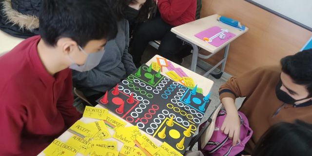 Öğrenciler İngilizce'yi renklerle daha etkili öğrenecek