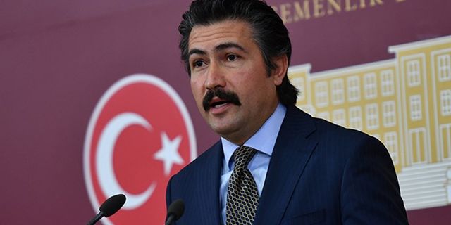 AK Parti'de Cahit Özkan görevden alındı