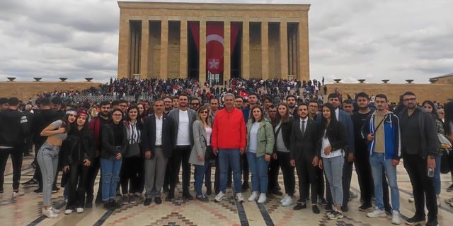 CHP’li gençler, Ankara’da Gençlik Yürüyüşünde buluştu