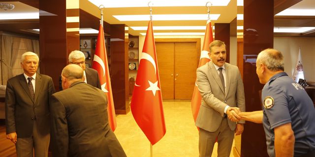 Vali Mustafa Çiftçi, valilik personeliyle bayramlaştı