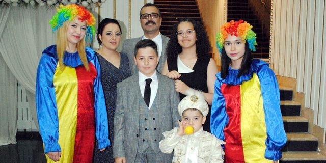 Mustafa Başıbüyük'ün oğulları görkemli sünnet düğünüyle erkekliğe adım attılar