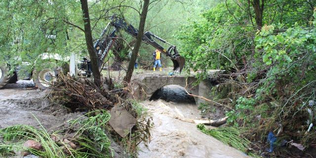 Boğazkale'de sel alarmı: Yazır deresi taştı, tarım arazileri su altında