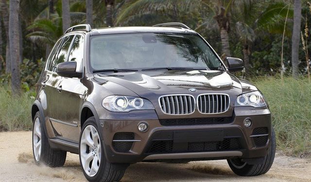 İcradan satılık 2010 model BMW X70