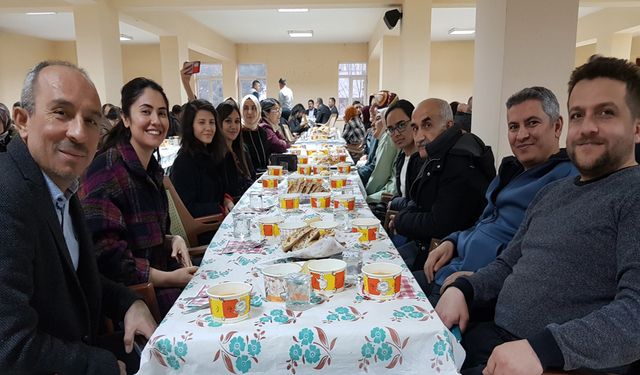 Bayat’ta kamu personeli iftarda bir araya geldi