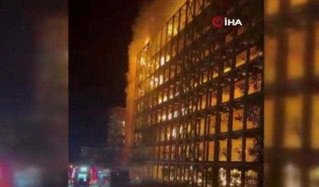 İzmir'de feci yangın!
