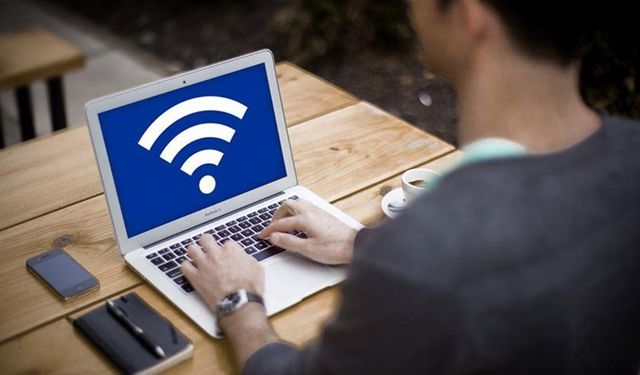 Bakan Murat Kurum'dan gençlere müjde: 10 GB ücretsiz internet verilecek