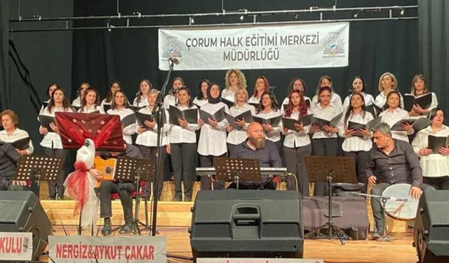 Halk Eğitimi Merkezi Korosu’ndan türkü ziyafeti