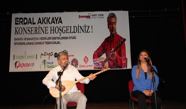 Bağlama ustası Erdal Akkaya, Çorum'da konser verdi