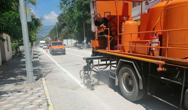 Kurban Bayramı öncesi yol çizgileri yenilendi