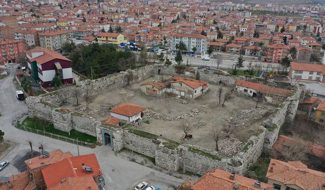 1100 yıllık Selçuklu mirası Çorum Kalesi yeniden hayat bulacak