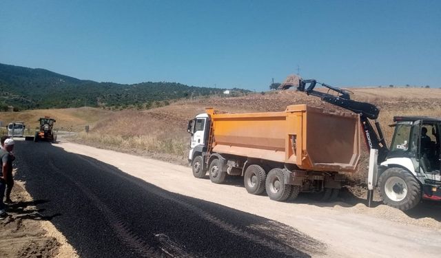 Çorum'da heyelan nedeniyle çöken yol sonunda yapıldı!