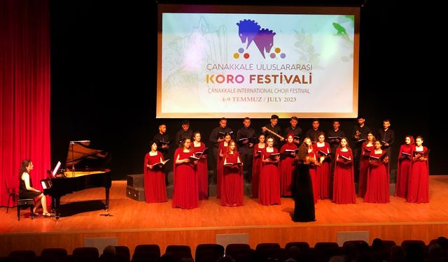 Hitit Üniversitesi Çoksesli Korosu'ndan Uluslararası festivalde göz kamaştıran performans