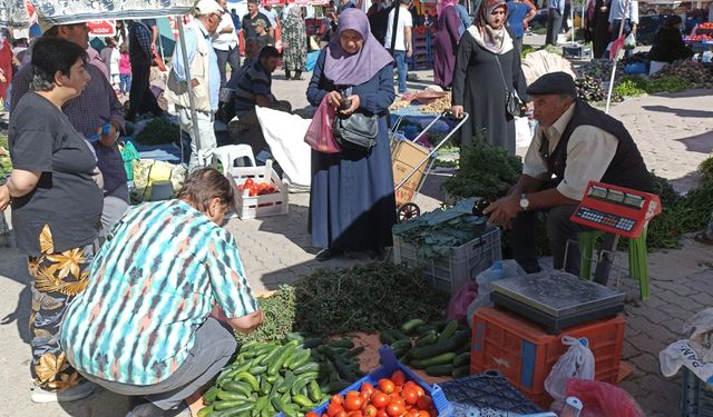 Kış hazırlıkları başladı: Köylü pazarına yoğun ilgi