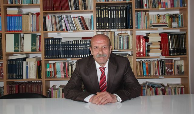 Demirer: “Türk Dil Kurumu, bilimsel doğrularla yönetilmeli”