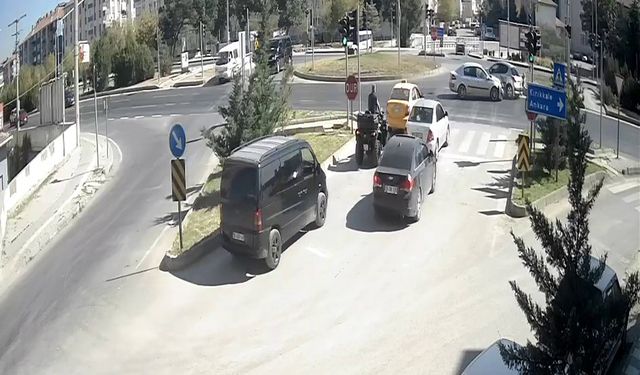 Sungurlu’da korkutan kaza! Güvenlik kamerası saniye saniye kaydetti