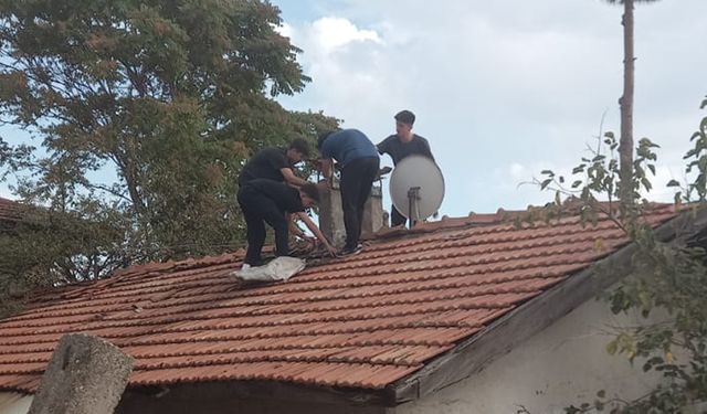 Ömer Derindere Fen Lisesi öğrencilerinden örnek davranış