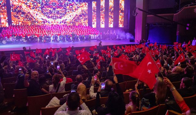 Bahçeşehir Koleji’nden görkemli 100. yıl kutlaması