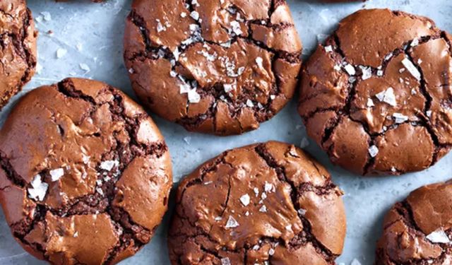 Bir kurabiye ancak bu kadar lezzetli olabilir: Herkesi mutlu edecek Brownie Kurabiye tarifi