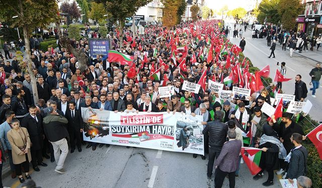 Çorum'dan Filistin'e büyük destek: Kent meydanı ayakta!