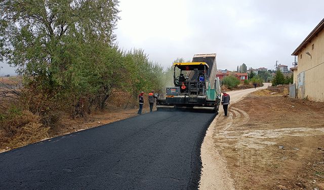 Daha konforlu yollar için Çorum Belediyesi kolları sıvadı!