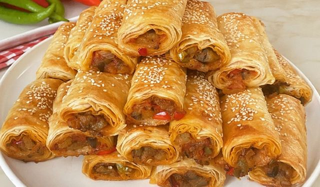 Bu börek başka: Hazır yufkadan Patlıcanlı Börek tarifi