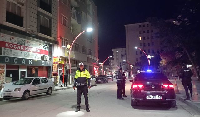 Ani asayiş ve trafik uygulaması: Trafikteki araçlar denetlendi!