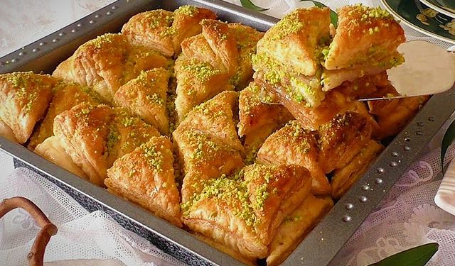 Bu tarifle baklava yapmak çocuk oyuncağı: 30 dakikada Milföy Baklava tarifi