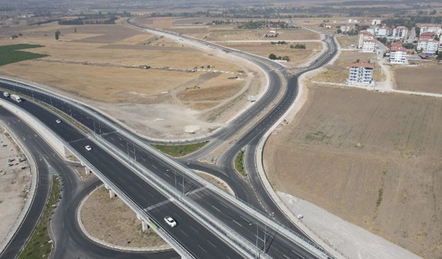 Sürücüler dikkat! Çorum'da bu cadde trafiğe kapatıldı