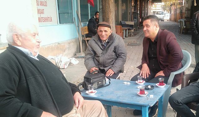 Osmancık Belediye Başkan Aday Adayı Özdemir esnaf ziyareti yaptı