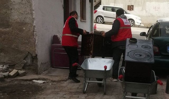 Sungurlu'da Kızılay ihtiyaç sahiplerine umut oluyor