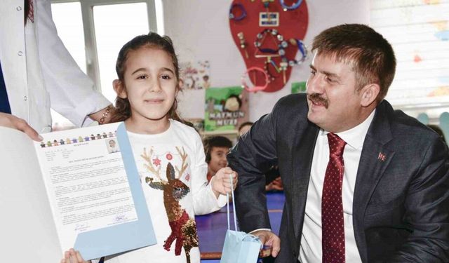 Karaman’da 52 bin öğrenci karne heyecanı yaşadı