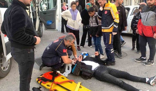 Karaman’da otomobille çarpışan motokurye yaralandı