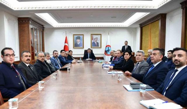 Kırşehir’de siyasi parti temsilcileriyle seçim güvenliği toplantısı yapıldı
