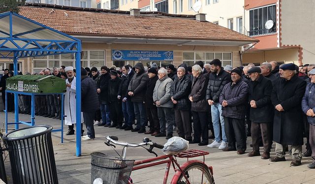 Kalp krizi sonucu vefat eden Tahir Arslan son yolculuğuna uğurlandı