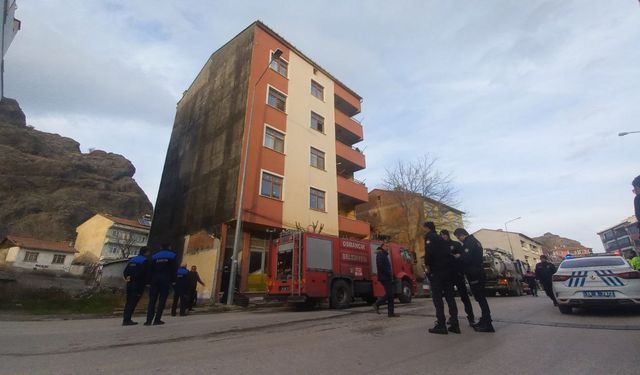 Osmancık'ta yangın paniği: Asansör boşluğunda çıkan yangın korkuttu