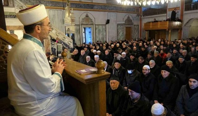 Depremde hayatını kaybedenler Yozgat’ta dualarla anıldı