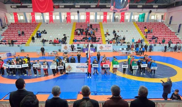 Serbest Güreş müsabakaları tamamlandı
