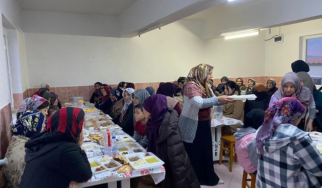 Çorum'un bu köyünde 10 yıldır evlerde yemek pişmiyor!