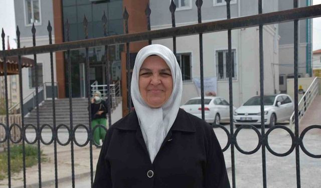 Asansörü çalışmayan ve engelli rampası olmayan sağlık ocağı vatandaşı isyan ettirdi