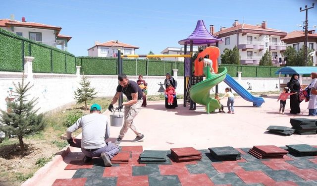 Kur’an Kursu bahçesine oyun grubu kuruldu