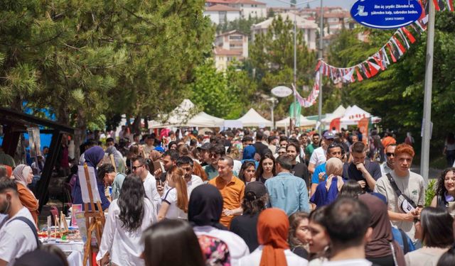 Karabük'te Türkiye'nin kültürel zenginliğini yansıtan festival sona erdi