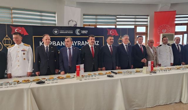 Zonguldak'ta bayramlaşma programı düzenlendi