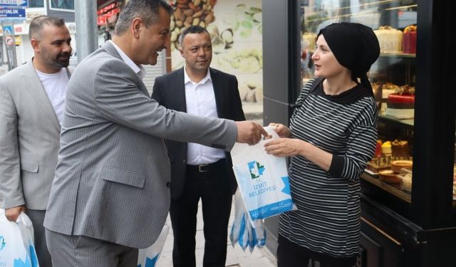 İzmit Belediyesi'nden emekçilere ikrama devam